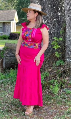 Blusas y Vestidos Mexicanos Bordados ✨ Mexican Dresses & Blouses, Women & Girls ✨ ✨ Prices Vary - Precios Variados 