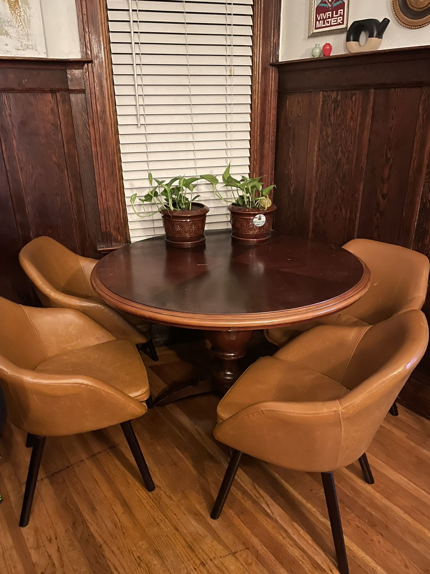 Claw foot Round Wood Table w/ 4 Leather Chairs