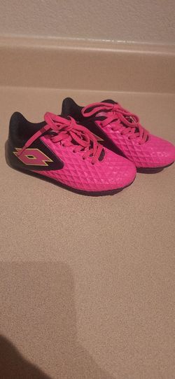 Lotto Soccer Cleats 
BRAND NEW 
Size 12 ($30)