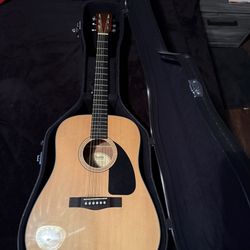 Fender Acoustic Guitar (PRICE NEGOTIABLE)