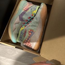 Nike KD sneakers size men’s 8