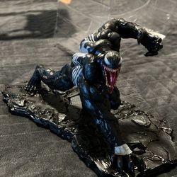 Venom Renewal Statue