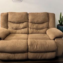 Reclining Couch With Love Seat 