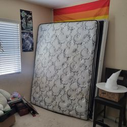 Full Size Mattress And Boxspring 