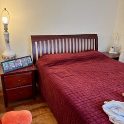 Queen Bed-Set Includes Mattress And nightstands (2)