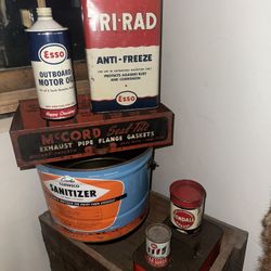 Sunoco Sun Oil Company Wood Crate Oil Cans