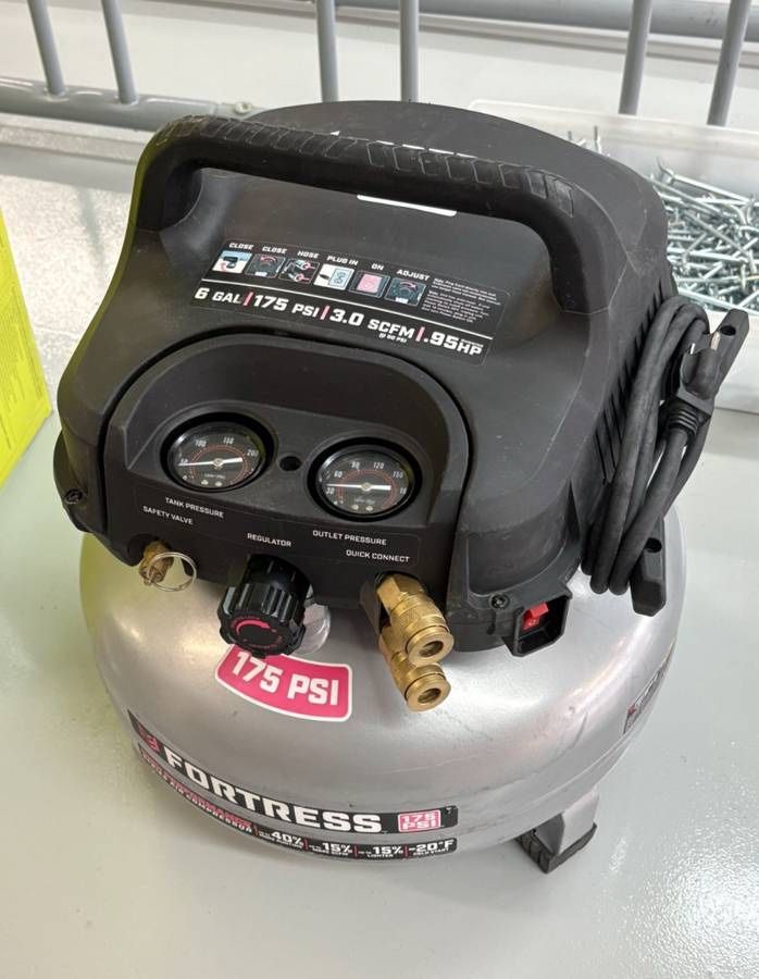 FORTRESS 6-Gallon 175 PSI High Performance Oil-Free Air Compressor