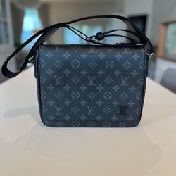 Lv Monogram Messenger Bag