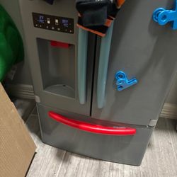 little tikes fridge 