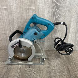 Makita Worm Drive Circular Saw 5277B