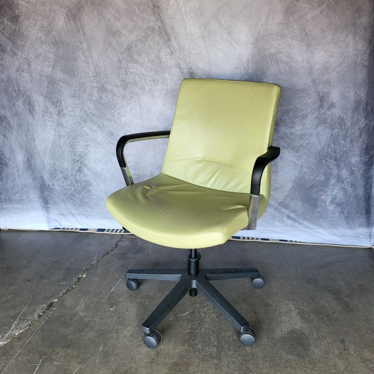 Harter Office Chair on Wheels
