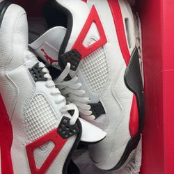 Jordan Retro 4s
