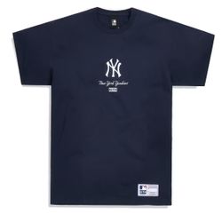 Kith New York Yankees Tee Size XXL Brand New