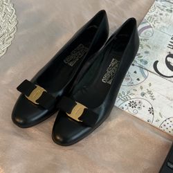 Salvatore Ferragamo Size 8.5 4A Women Shoes (pair)