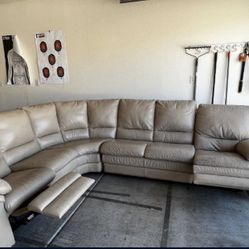 Couch / Sofa (free!!) (you only must pick up) Beige, Leather