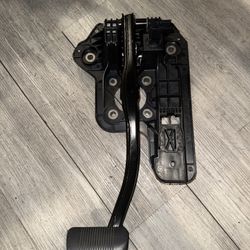 2017-2025 Chrysler Pacifica Brake Stop Pedal & Bracket 0(contact info removed)AC OEM