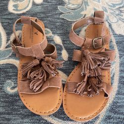 American Eagle Sandal size 7 - Brand New