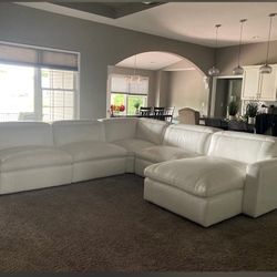 White (real) Leather Couch With Power Recliners & Headrests 