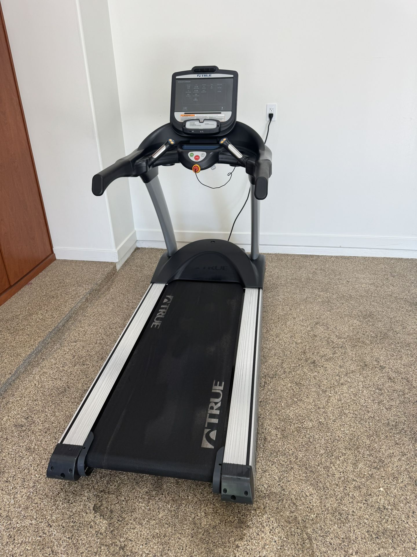 True C650 Commercial Treadmill w/ 16" Touchscreen