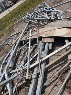 Free metal to scrap/recycle