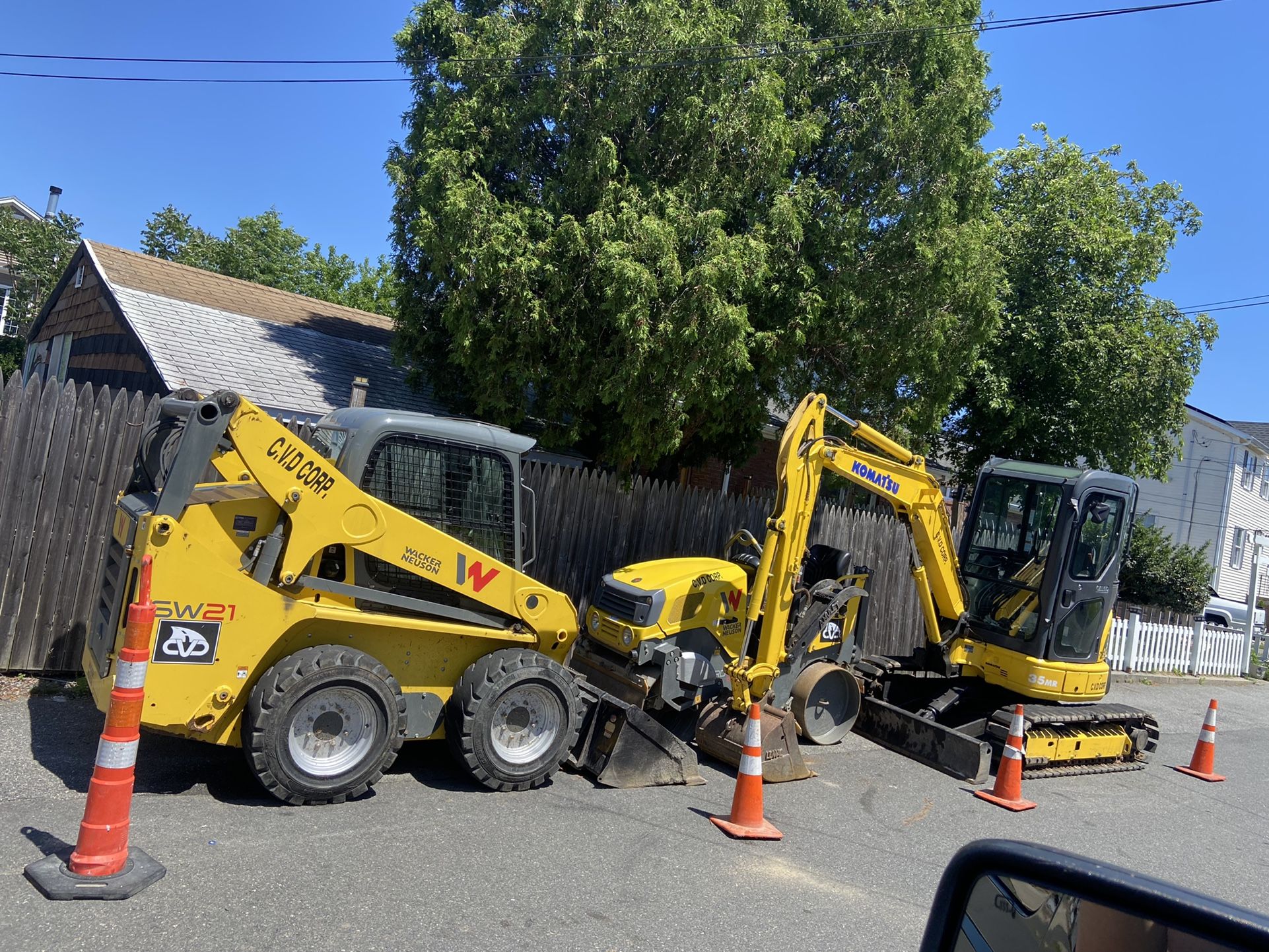 Skidsteer/excavator 