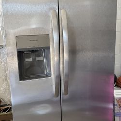 Frigidaire 36" Side-by-Side Refrigerator - Stainless Steel - Open Box/Like New