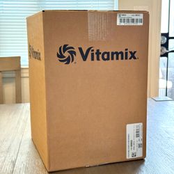 Vitamix E310 Explorian Blender (Model VM0197)