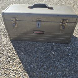 Craftman Metal Tool Box