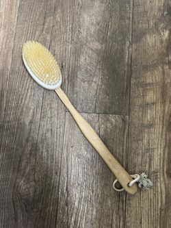 New Dry Brush With Wooden Handle
