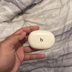 Beats Studio buds