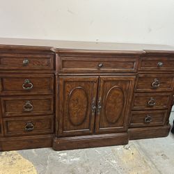 Server buffet/ buffet cabinet  / credenza dining server funiture