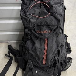 EDDIE BAUER INTERNAL FRAME BACKPACK - VINTAGE