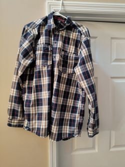 Men size medium The North Face long sleeve shirt