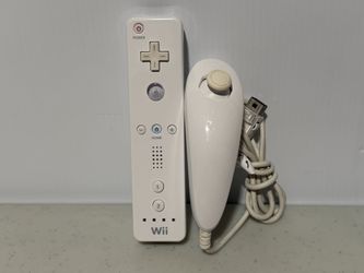 Nintendo Wii Controller And Nunchuck 