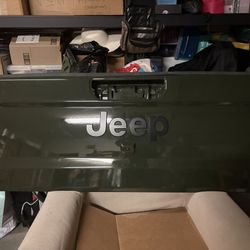 Jeep Gladiator Tailgate 2022 