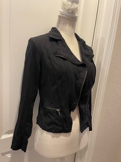 Medium size, black color.