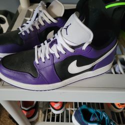 Jordan Retro 1 Low Court Purple Size 10.5 Worn A Few Times $125 Firm