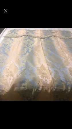 One curtain pickup In Southwest Bakersfield