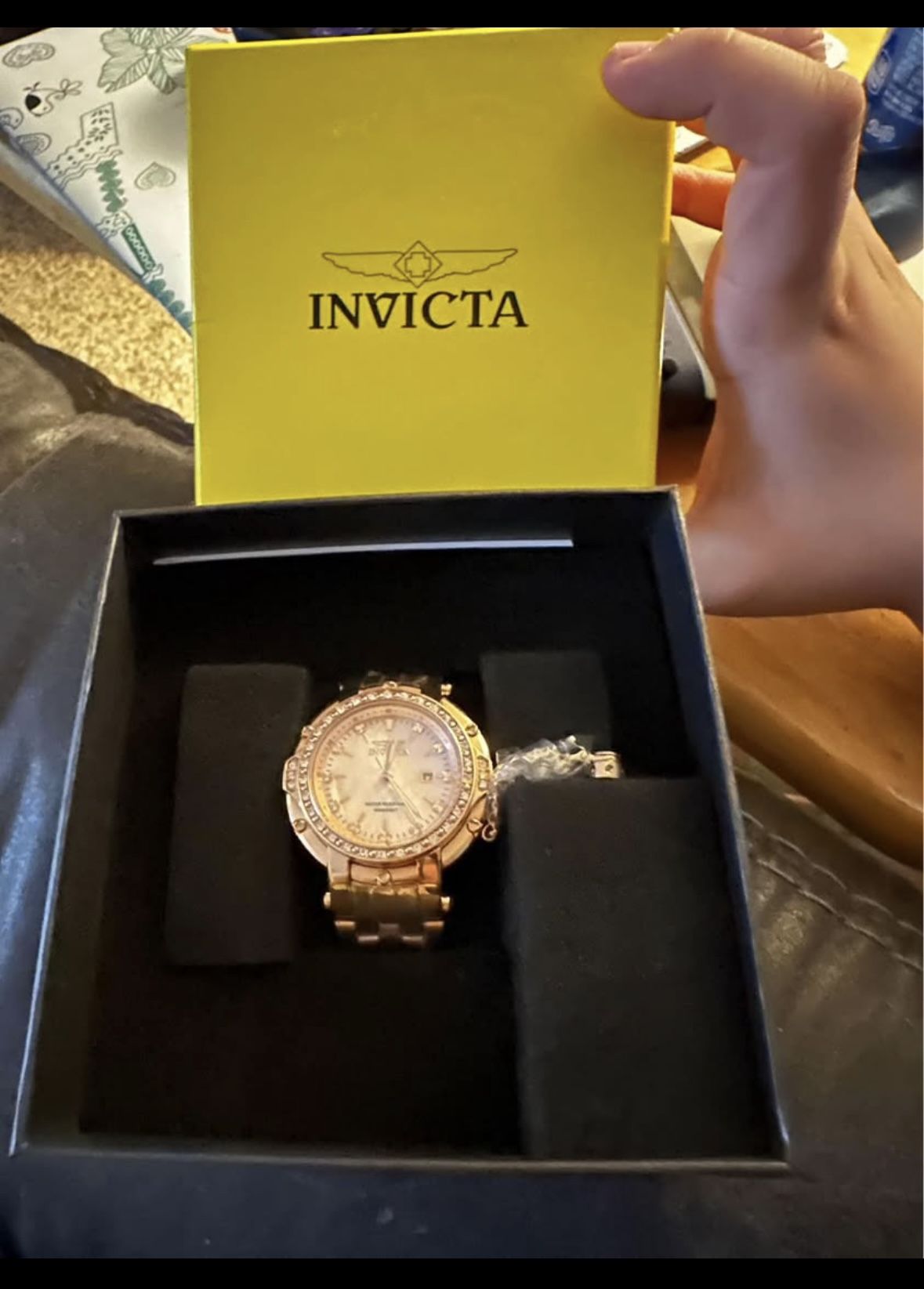 Invictia Mother Of Pearl Woman’s Watch