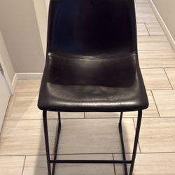 4 Bar Height Faux Leather Stools