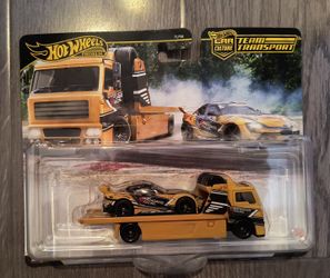 Hot Wheels Team Transport Toyota GR Supra
