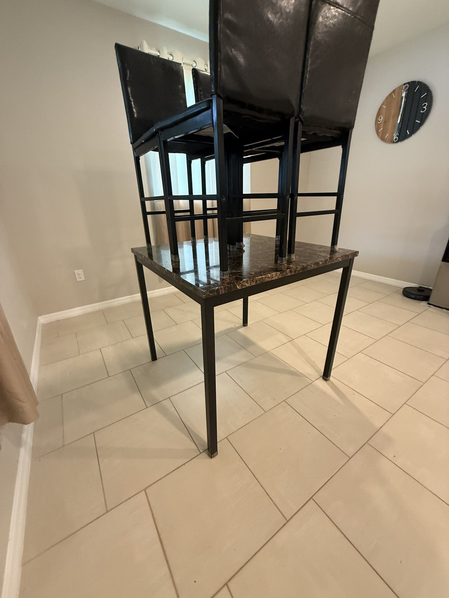 Dining Room Table And Chairs PRICE REDUCED