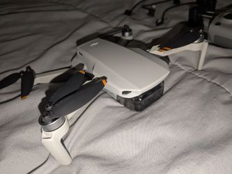 DJI MINI 4K w/Micro SD