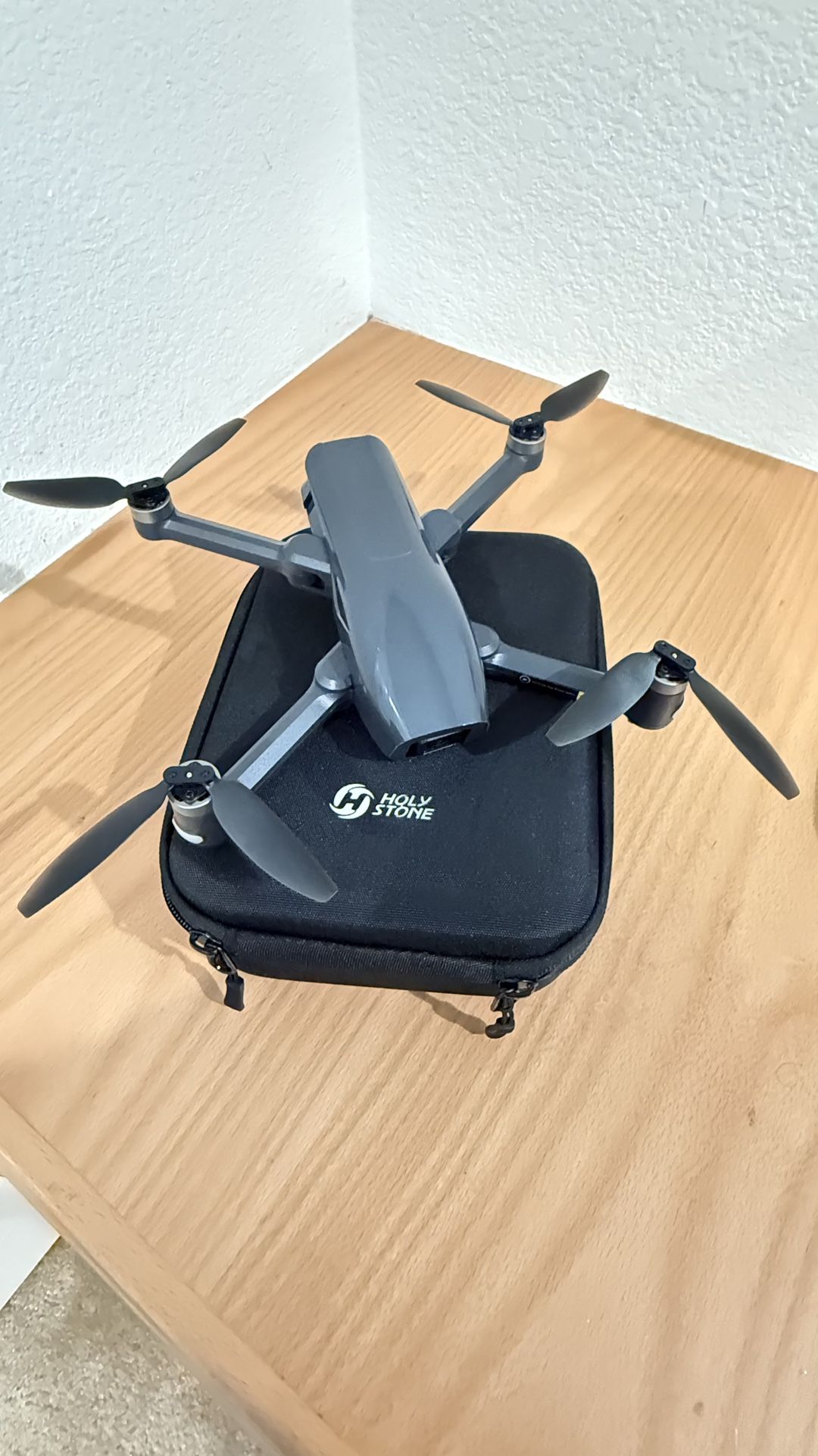 NEW!! HOLY STONE HS-710 4K MICRO SD CARD VIDEO CAMERA DRONE GPS SATELLITE NO FAA REQUIREMENT UNDER (249 GRAMS)