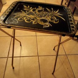 Set Of 4 Folding Table With A Tray 