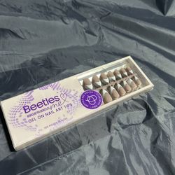 Press On Nails Beetles