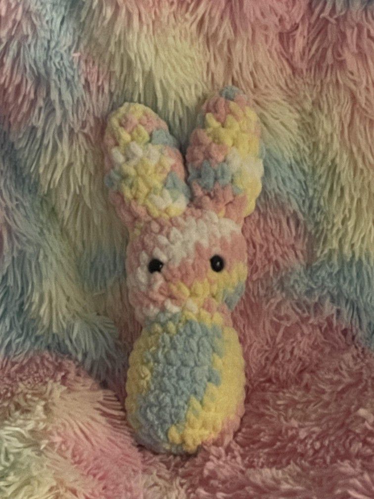 Amigurumi Peep Fluffy Yarn
