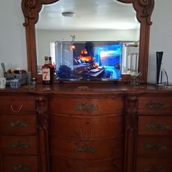 Mahogany antique dresser with mirror