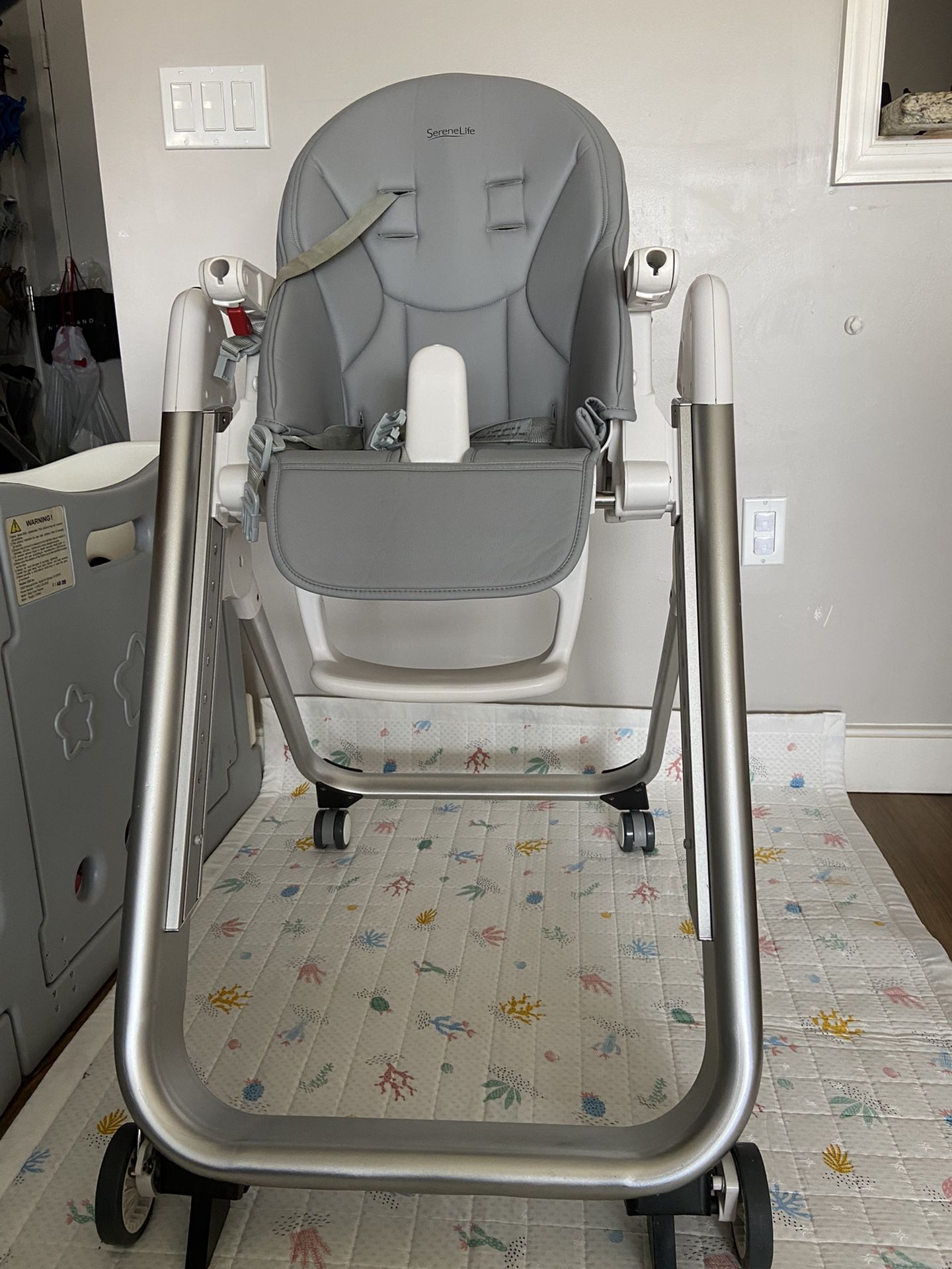 Foldable high chair