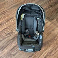 Graco Baby Seat Brand New 35 Lite